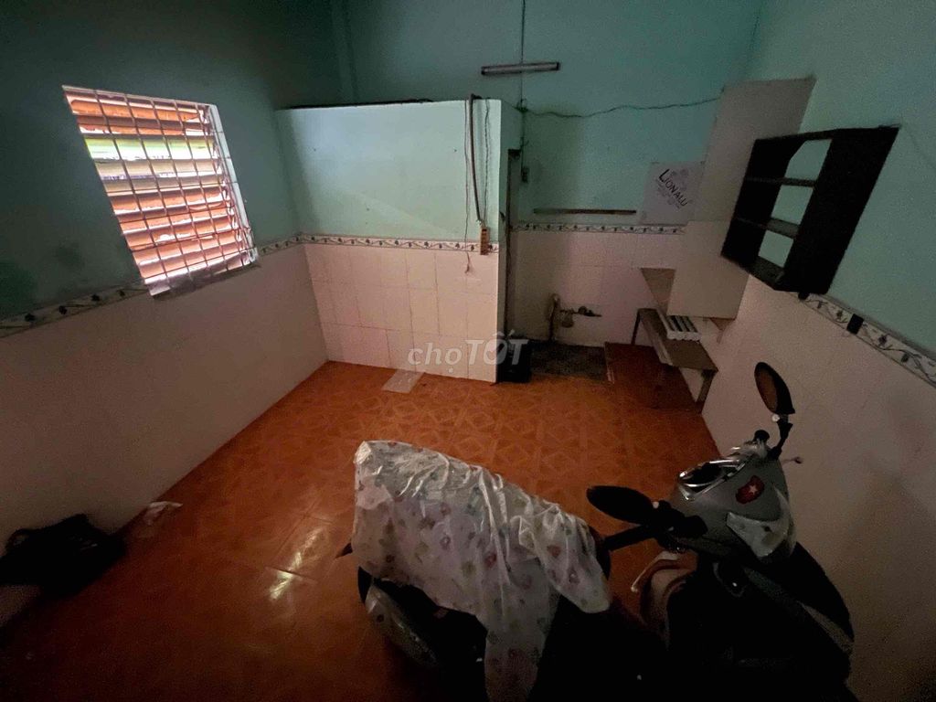 Rent a private passage room.