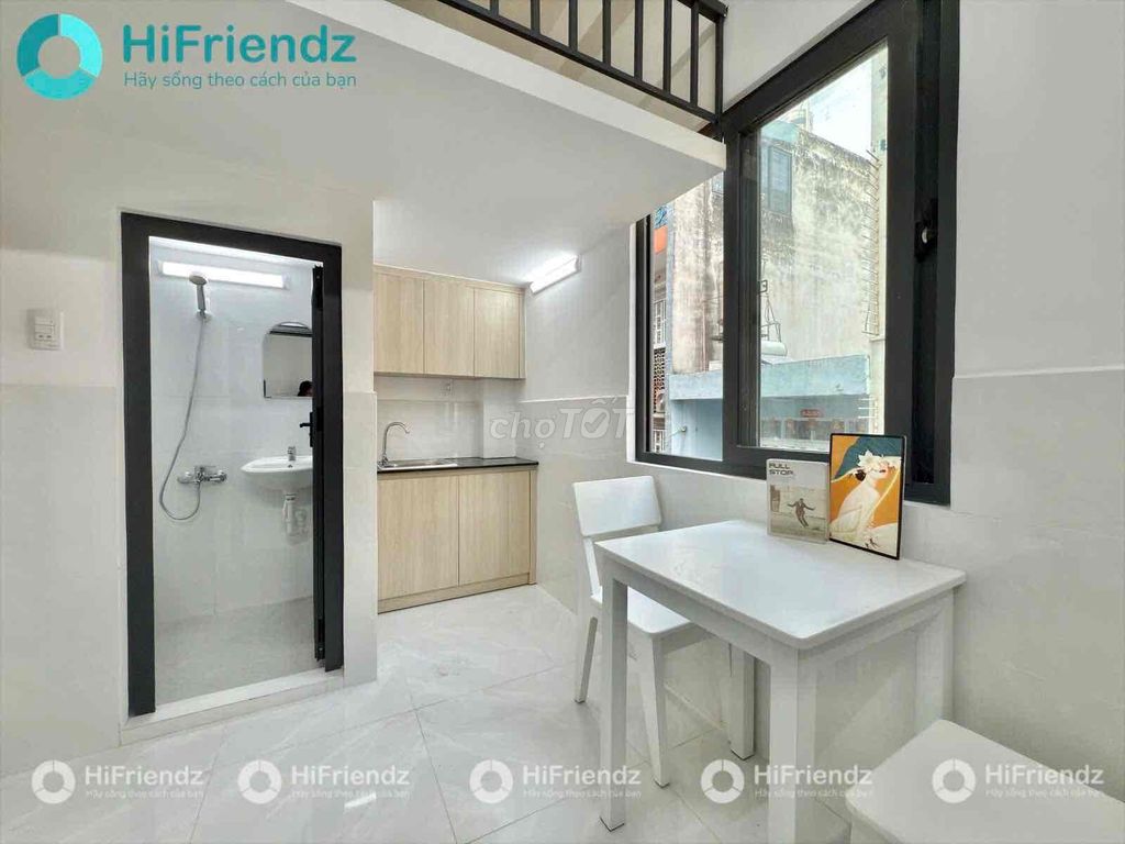 Rent the entire interior - elevator in the shower area