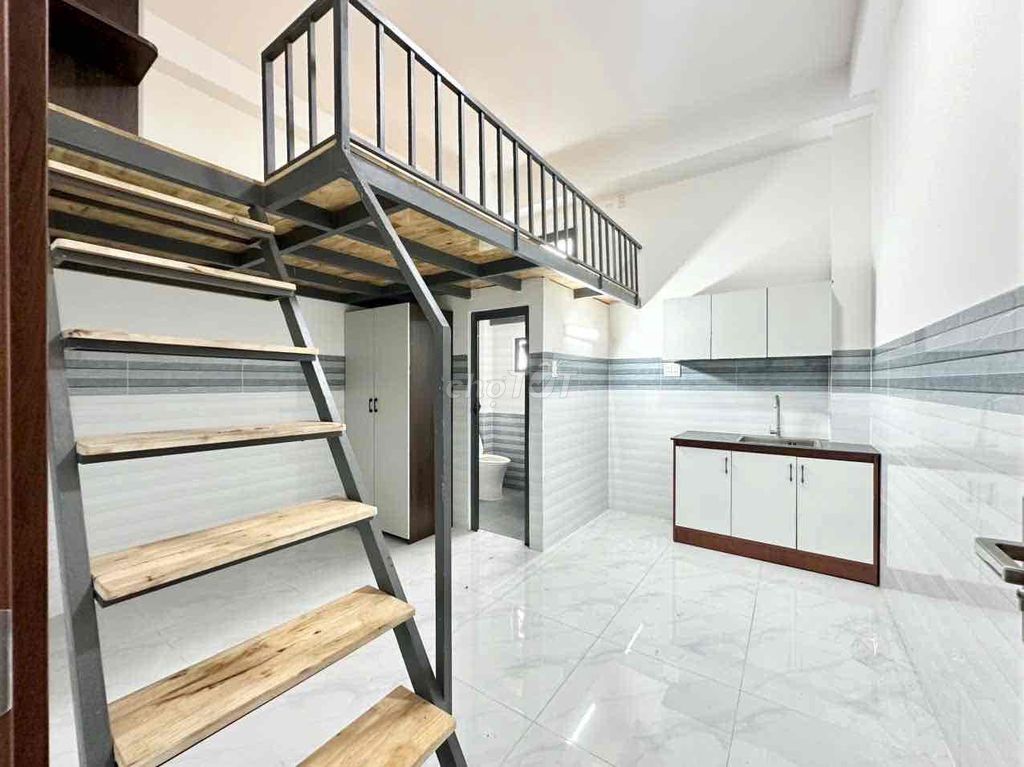 The location is very close to the University of ntt, the full furniture room