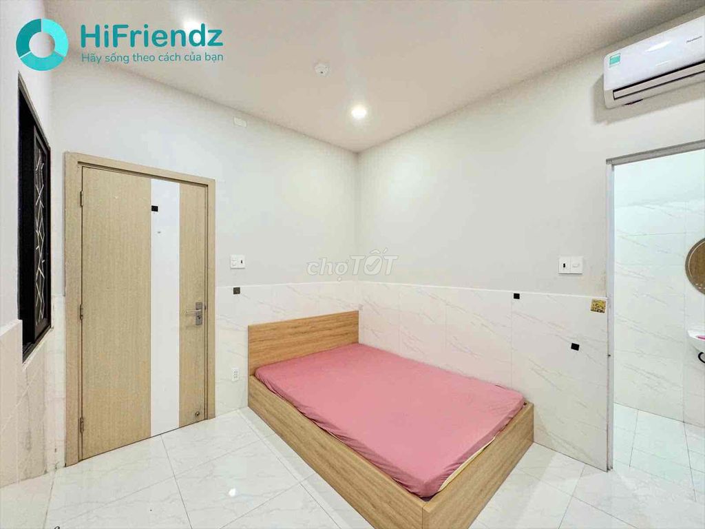 Studio is ready for seven at Cầu Nguyễn Văn Cừ on District 5-1.