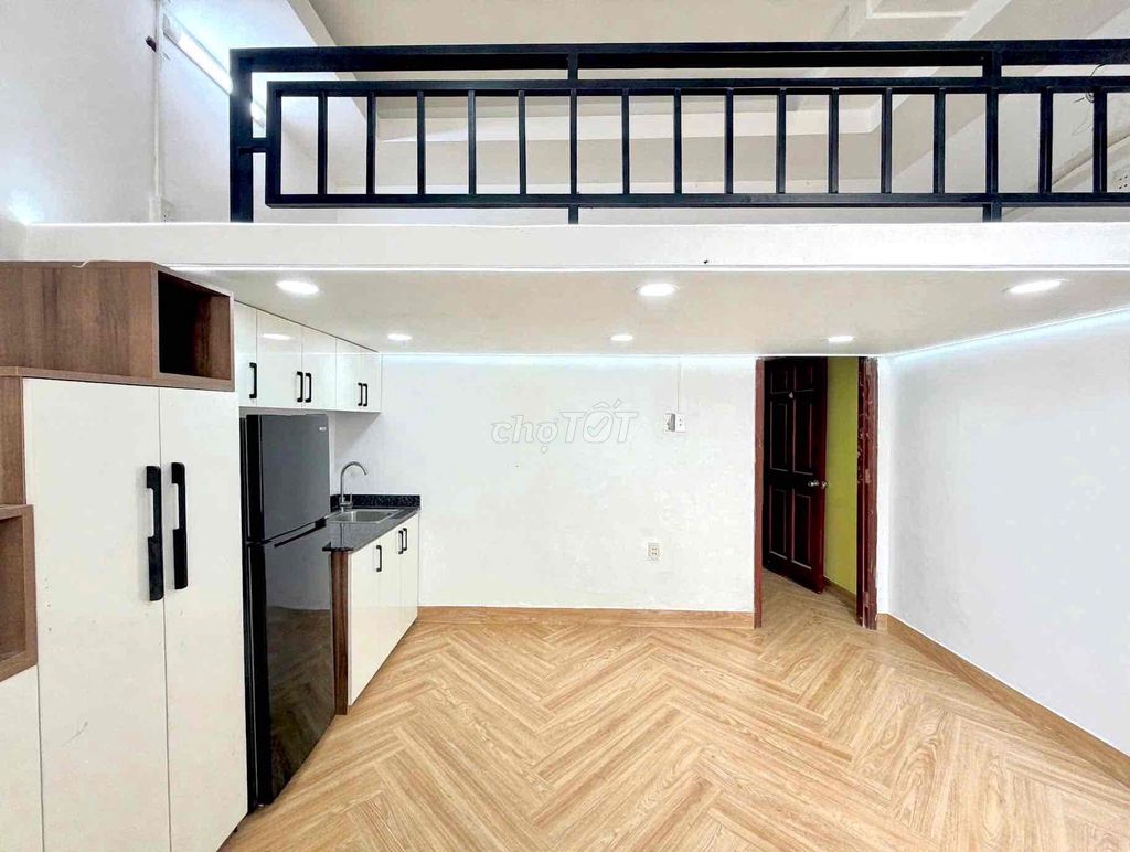 The new students' room is 100% right at etown Cộng Hoà vhu hu hui cd Y