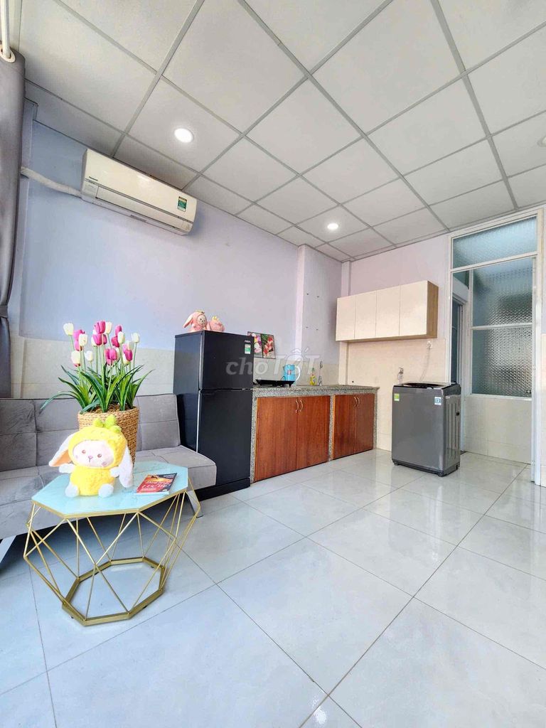 Rent room. In, Tân Bình airport near the park.
