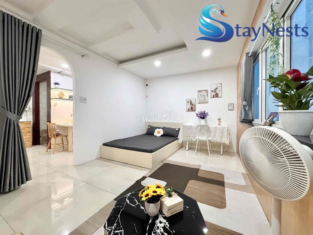 kitchen room service, private washing machine, pet pet pet pet pet pet pet, near the Constitution.