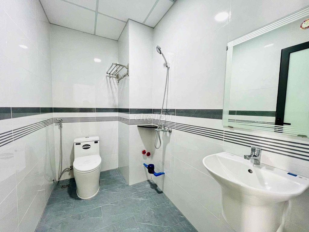 Room is clear-- Vườn Lài, District 12.