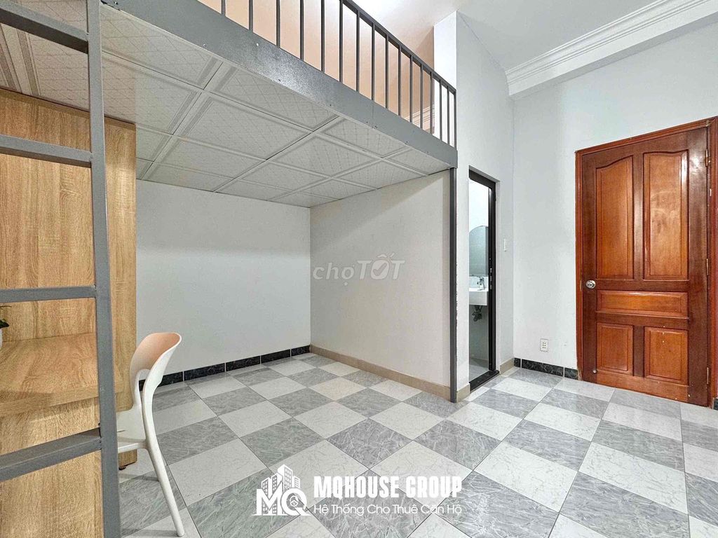 Bancol room - kitchen cup - right there - full interior