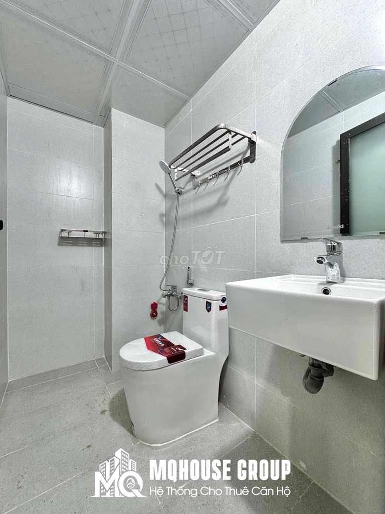 Bancol room - kitchen cup - right there - full interior