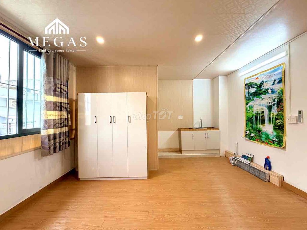 Rent the full-in-house furniture wide open windows at the sergeant.