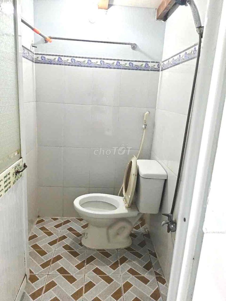 Rent room.