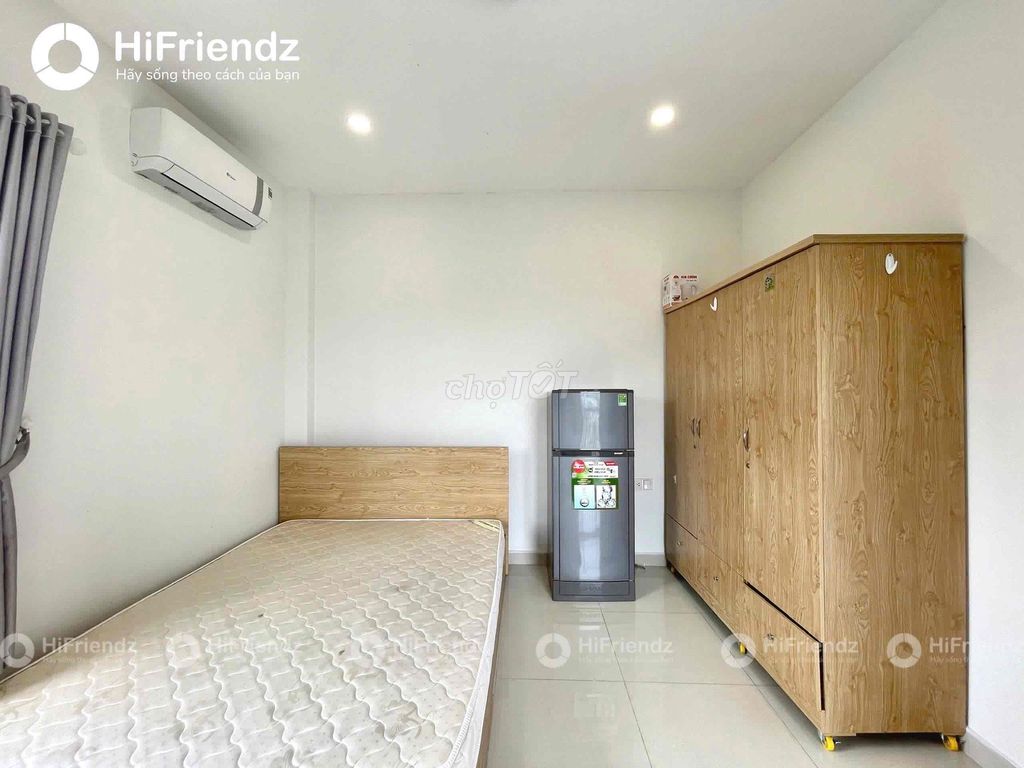 The skylight studio, full of convenient furniture through District 5