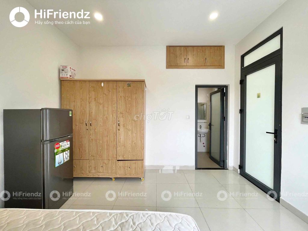 The skylight studio, full of convenient furniture through District 5