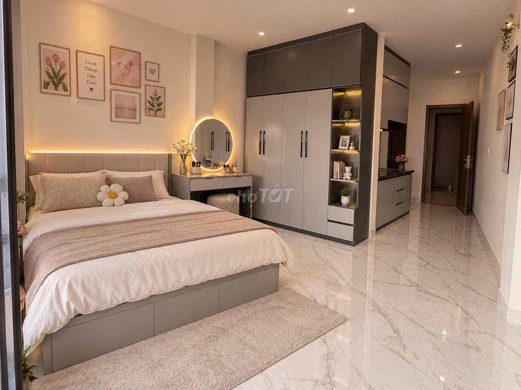 The service apartment is only 4 million and 5 million.