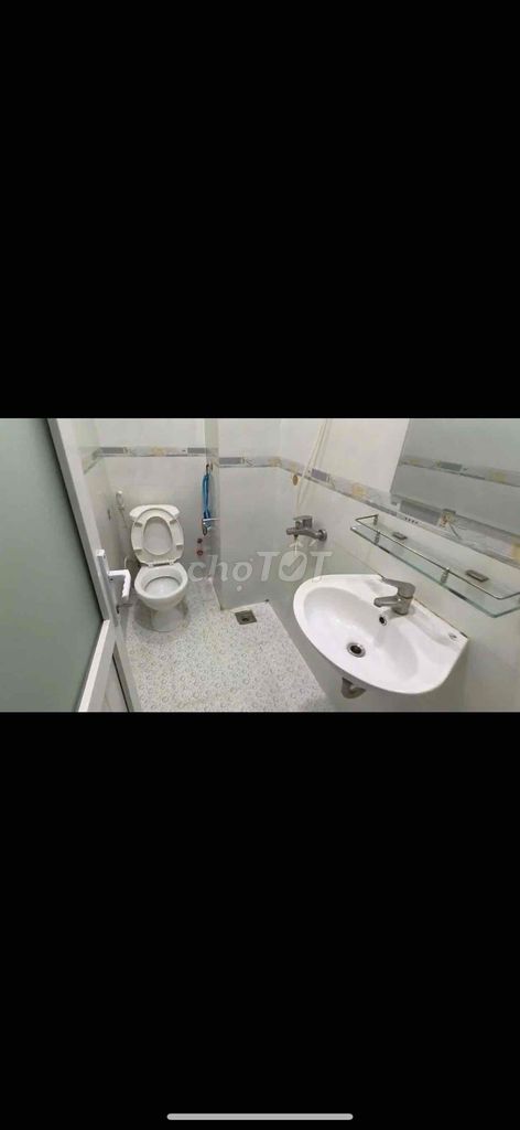 Pass the suite of the Bazlo senior apartment