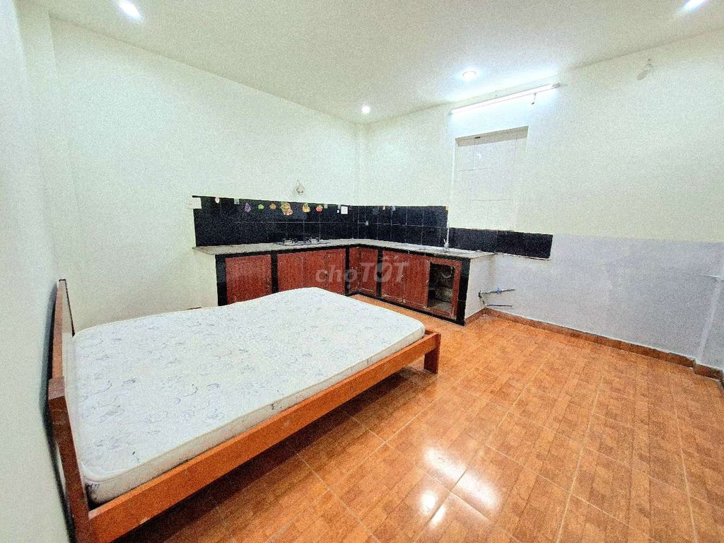 We'll rent the room clean.