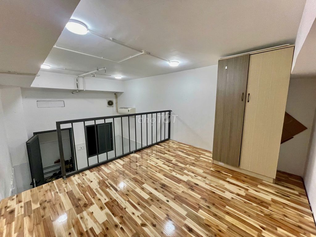 Rent 30 M2 full interiors only 700 M where 44 cars