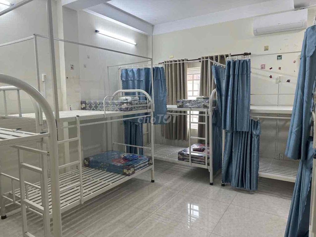 Trung Mỹ Tây student hostel, District 12.