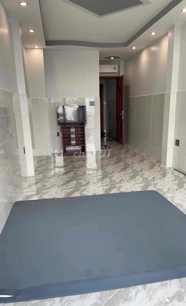 Check out the Âu Cơ cash room.
