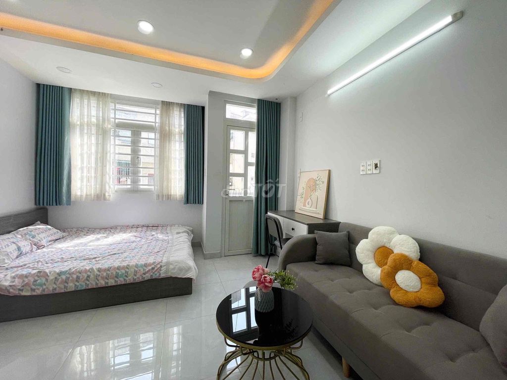 Rent a room right off the coast of Hoàng Sa County. A cheap one.