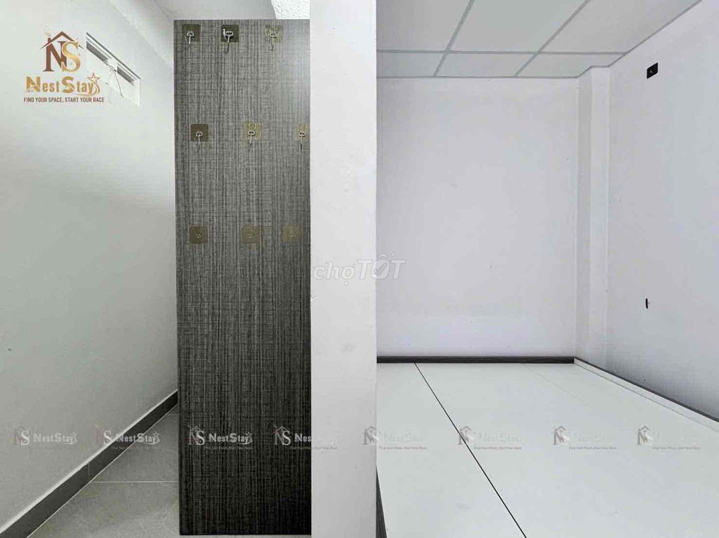 A kitchen bedroom -- super comfortable -- super-security elevator.