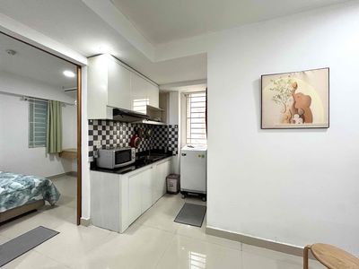 apartment one open bedroom. Private washing machine. 24 hours. District 1.