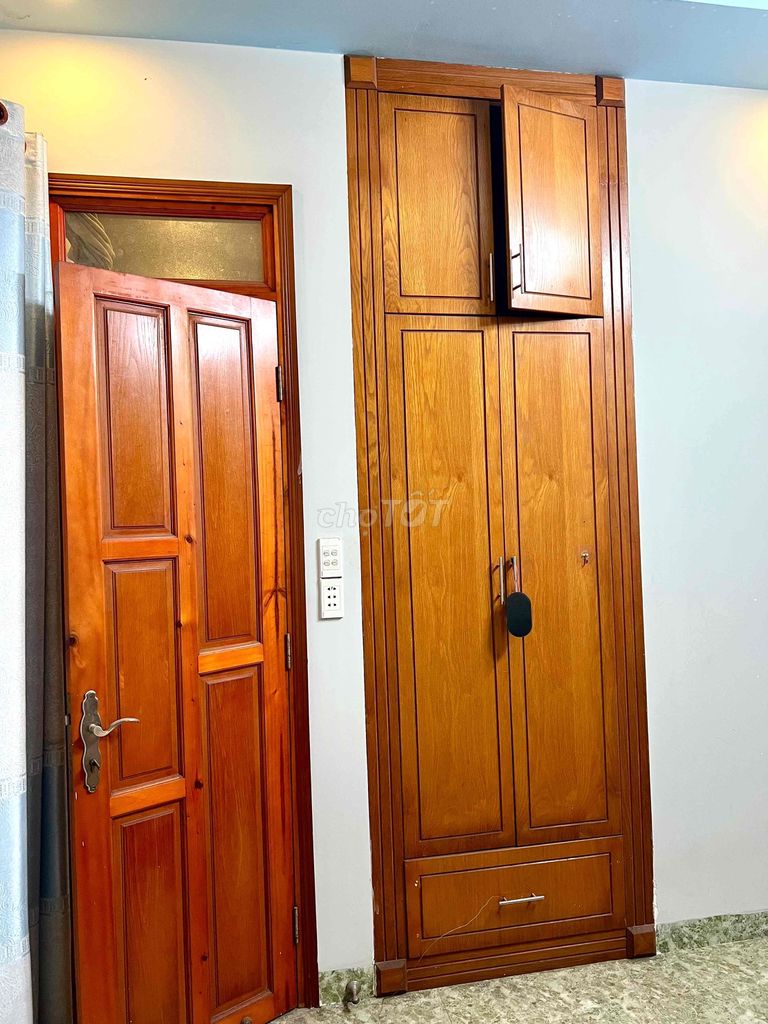 Rent rooms near A.J.P.P.S.