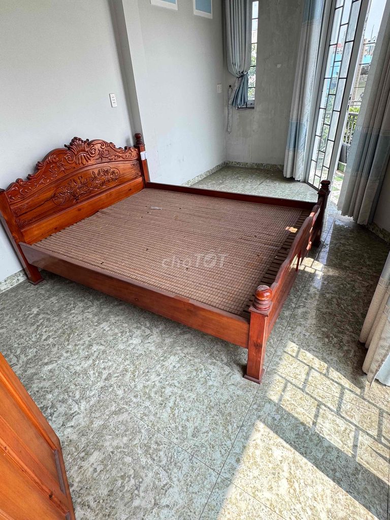 Rent the entire floor 2-4 balcony - 2 bedroom - 1 toilet - 1 kitchen