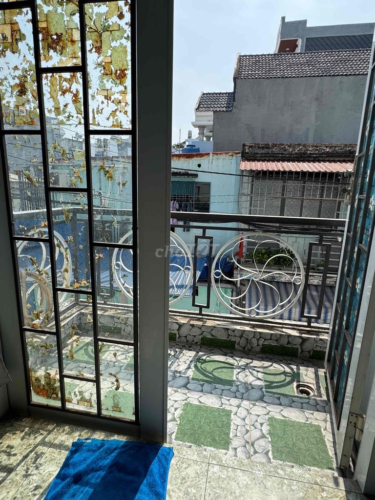 Rent the entire floor 1-4 balcony - 2 bedroom - 1 toilet - 1 kitchen