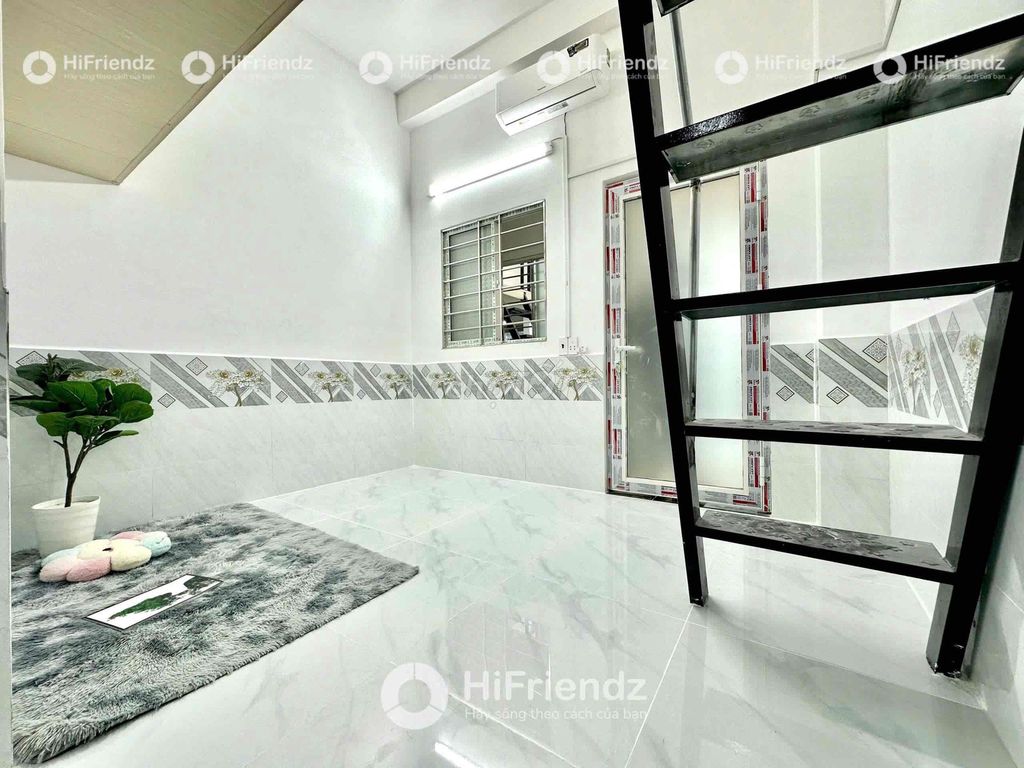 One room Duplex, air conditioning.