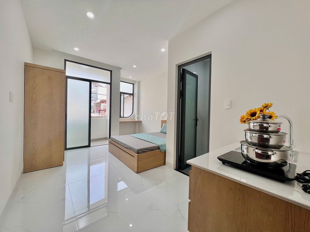 Bắc Hải nice room delivered  cmt8 full new comfortable at 4.5 million