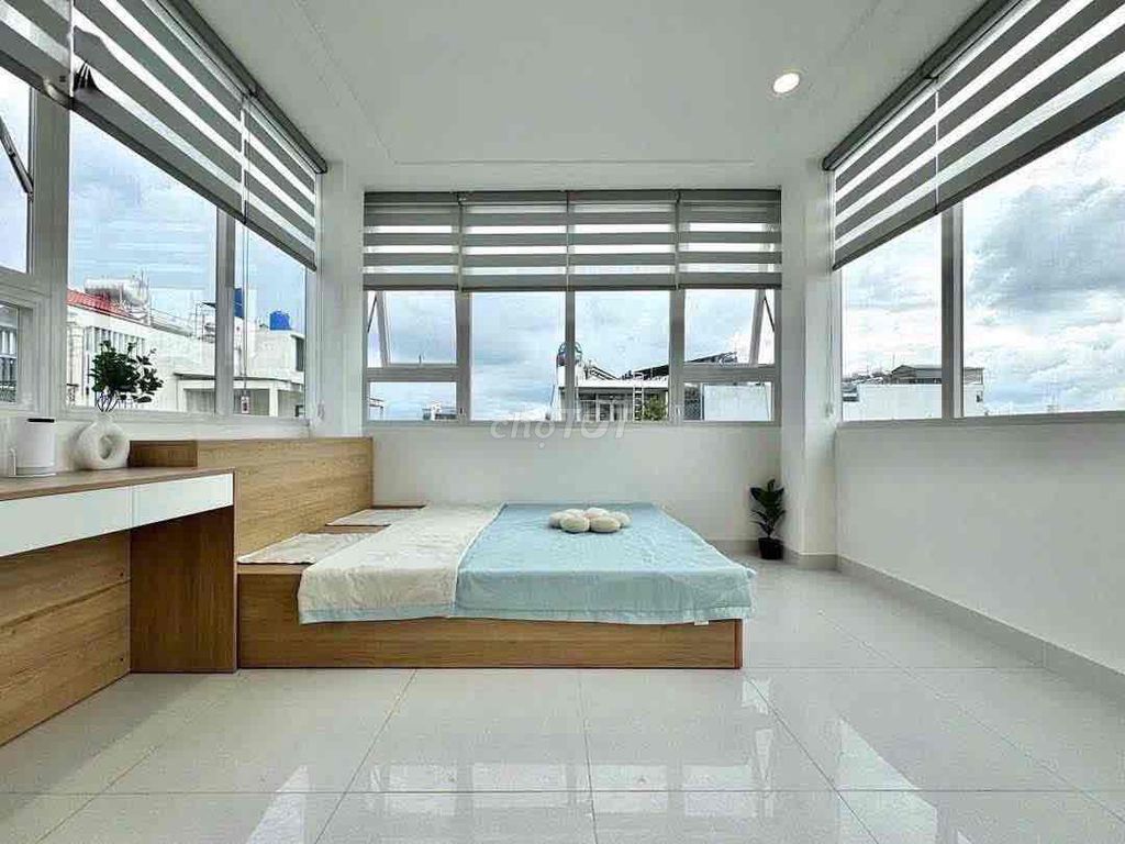 Big window room right down the drain.