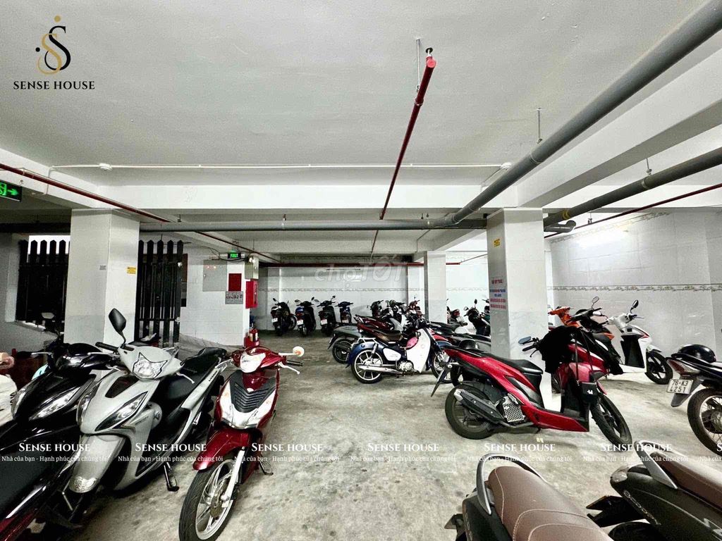 1 Room Guard Full interior - Four Four Four