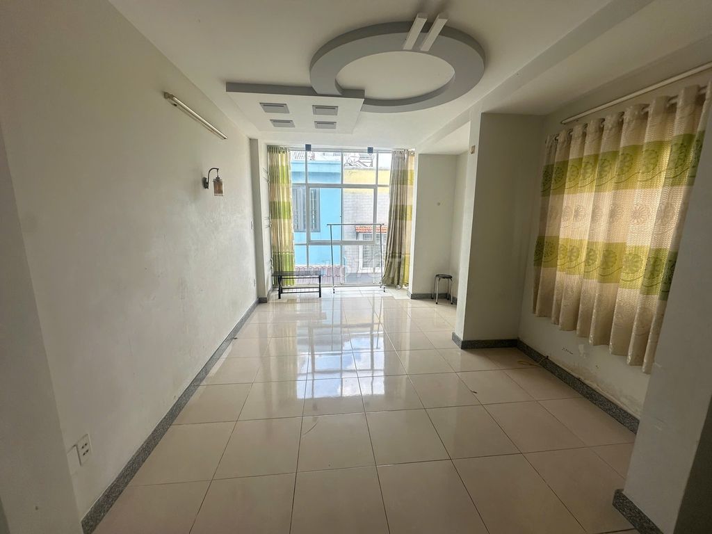 Room 32 M2 Nguyễn Minh Châu street (Tân Phú)