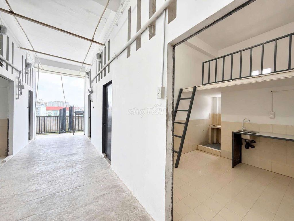 Open cheap motel - support for the air conditioning - near aeon Bình Tân