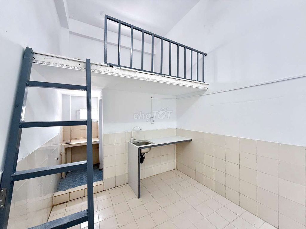 Open cheap motel - support for the air conditioning - near aeon Bình Tân