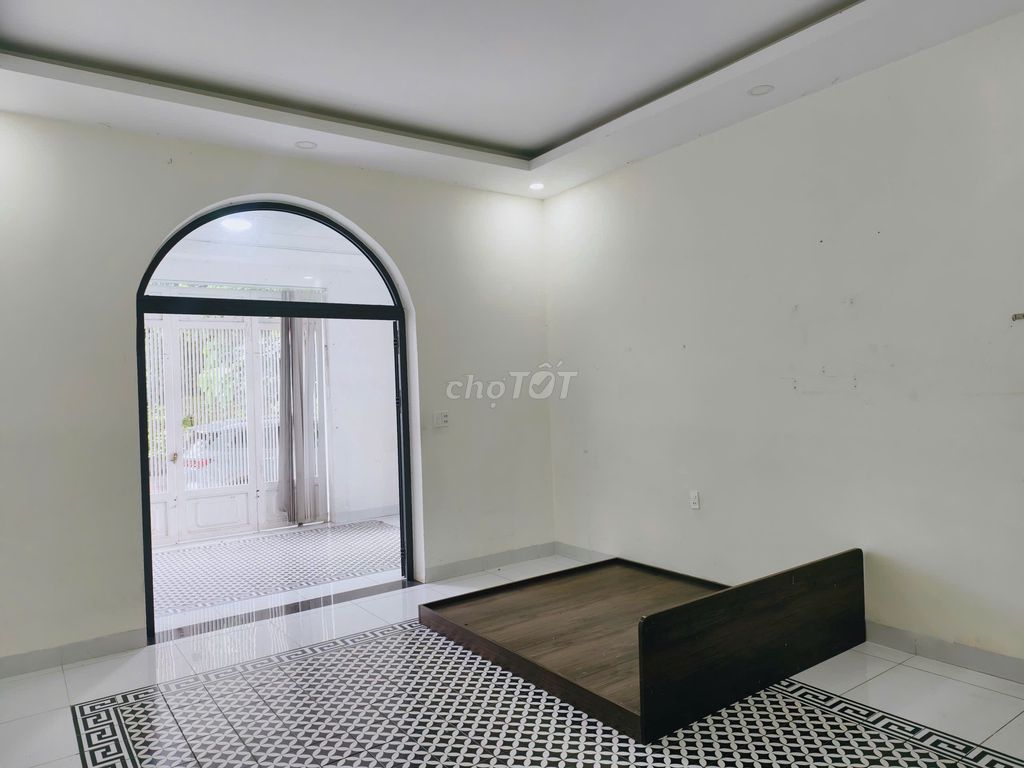 Rent a mini-mea-President ground floor