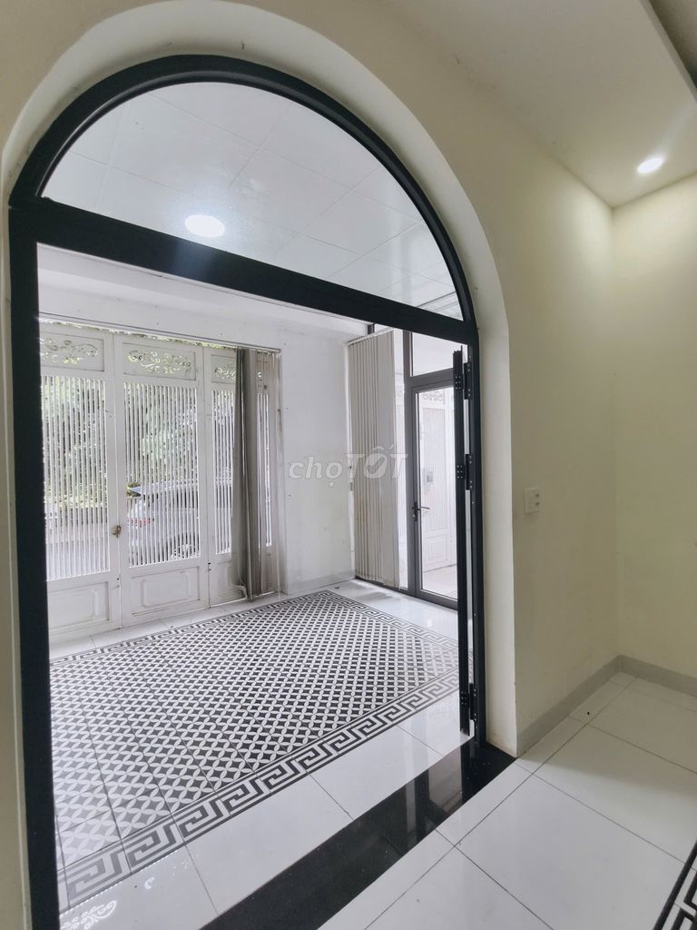 Rent a mini-mea-President ground floor