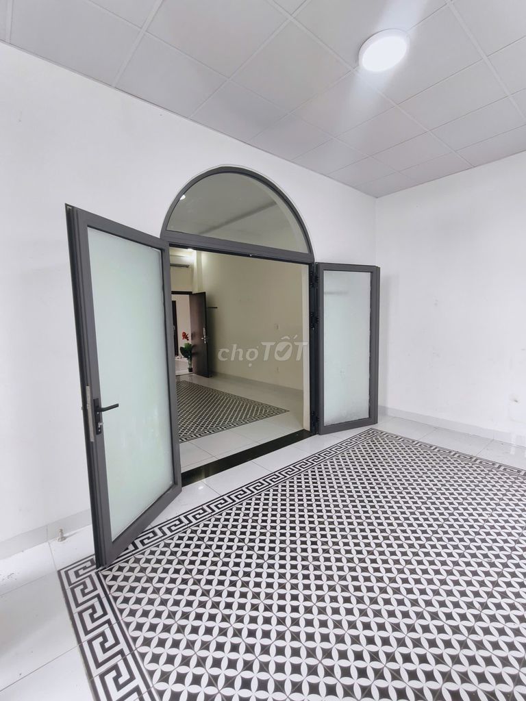 Rent a mini-mea-President ground floor
