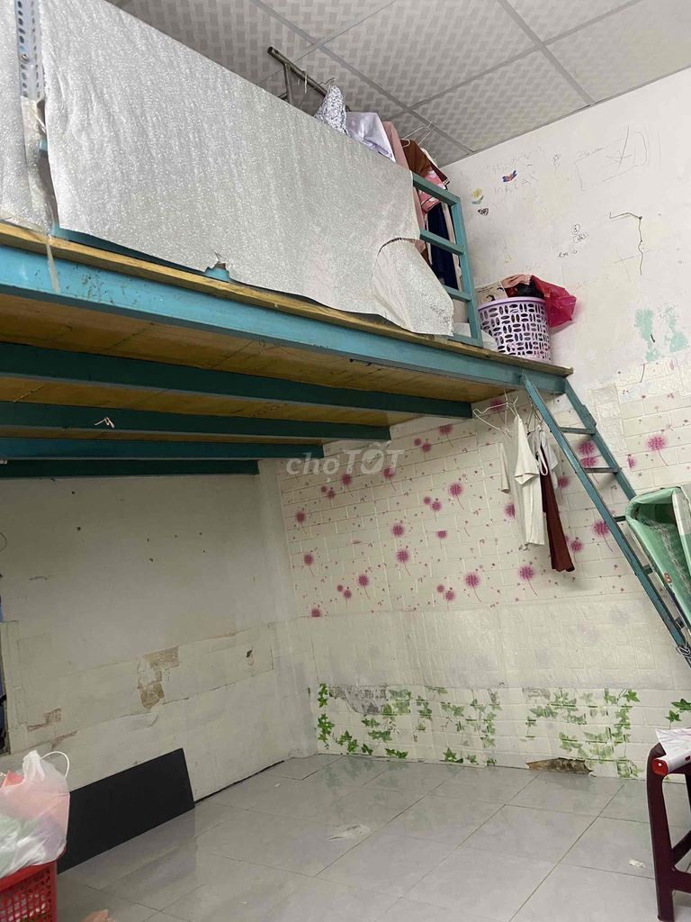 We'll rent out our separate passage room.