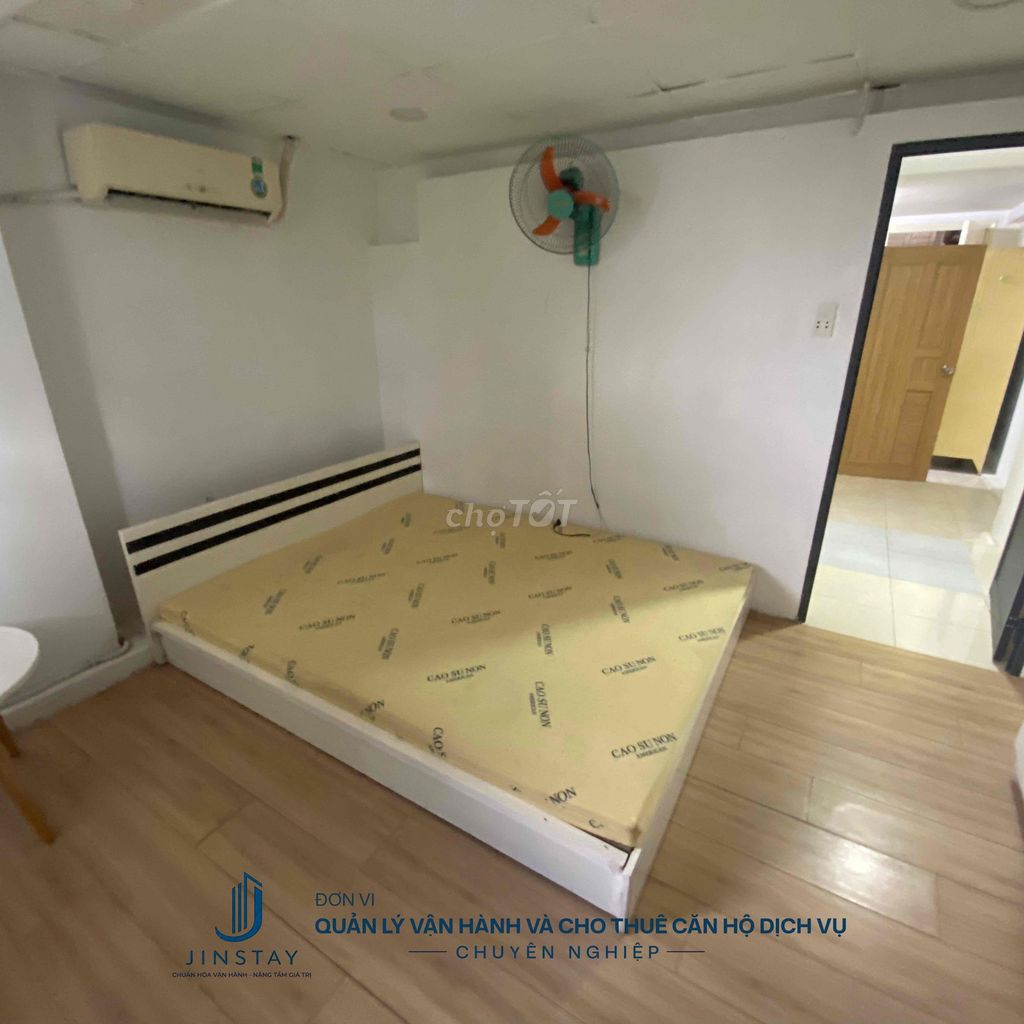 Rent two bedrooms in the middle of District 1.