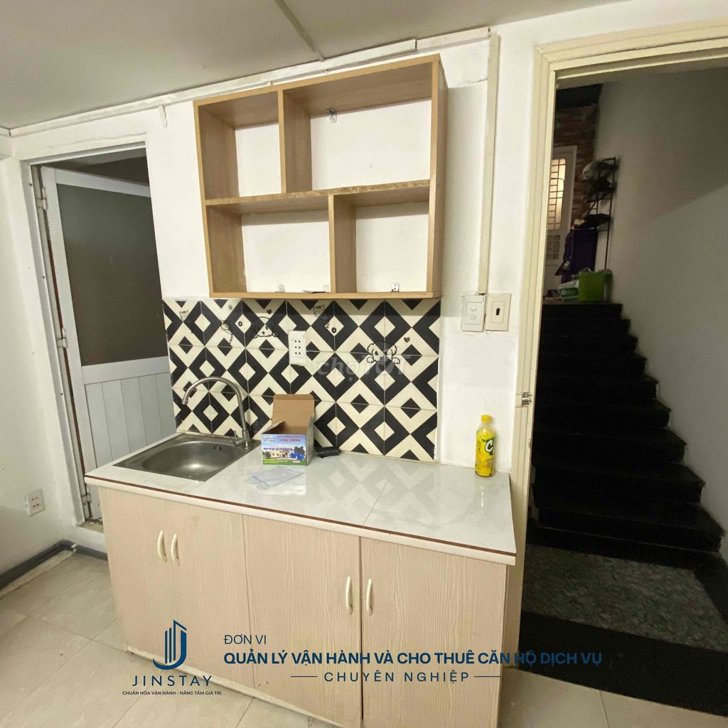 Rent two bedrooms in the middle of District 1.