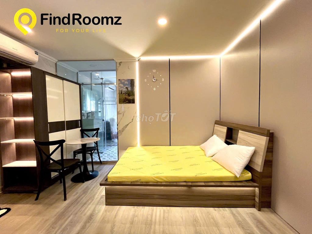 The new room is full of rage.