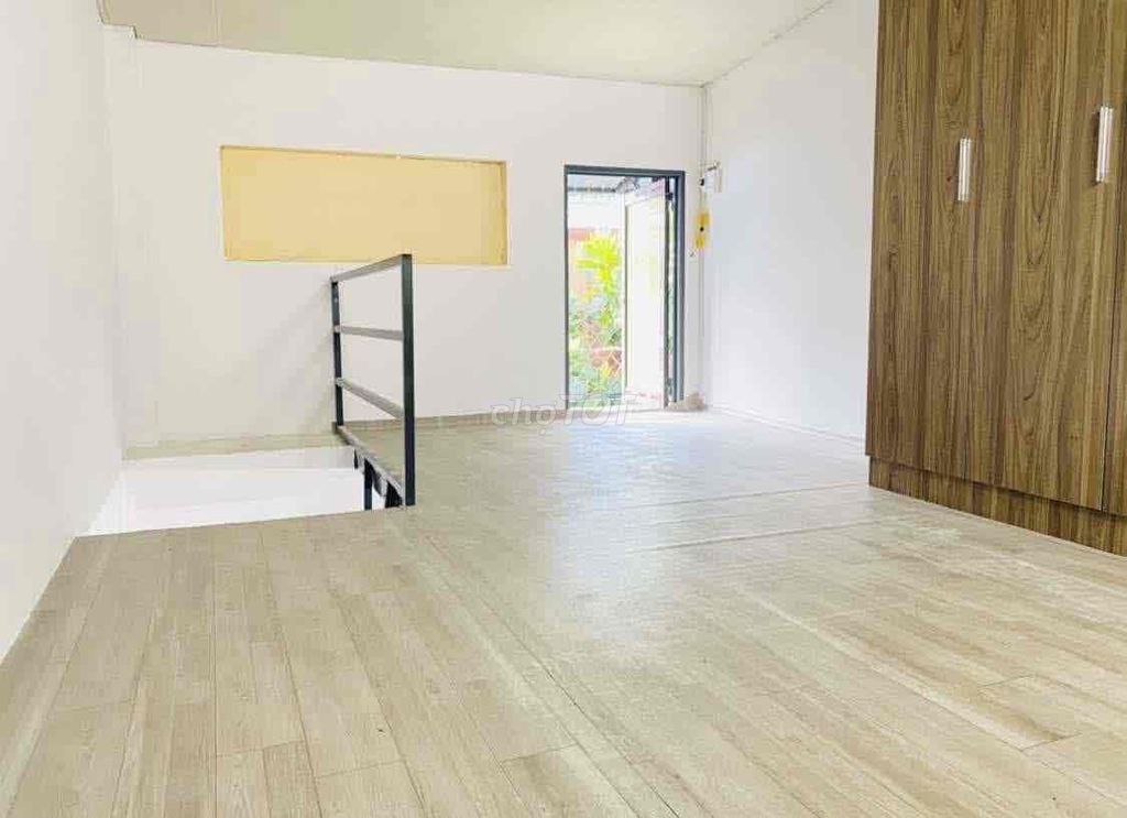 Rent room.
