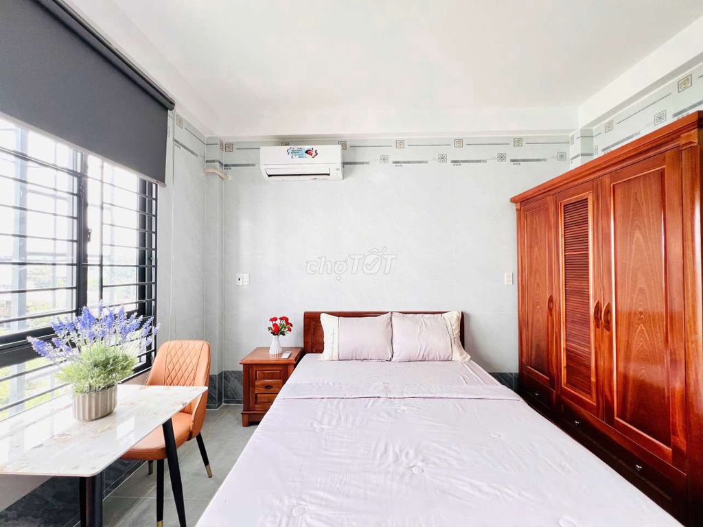 Rent room.