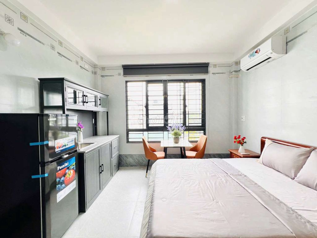 Rent room.