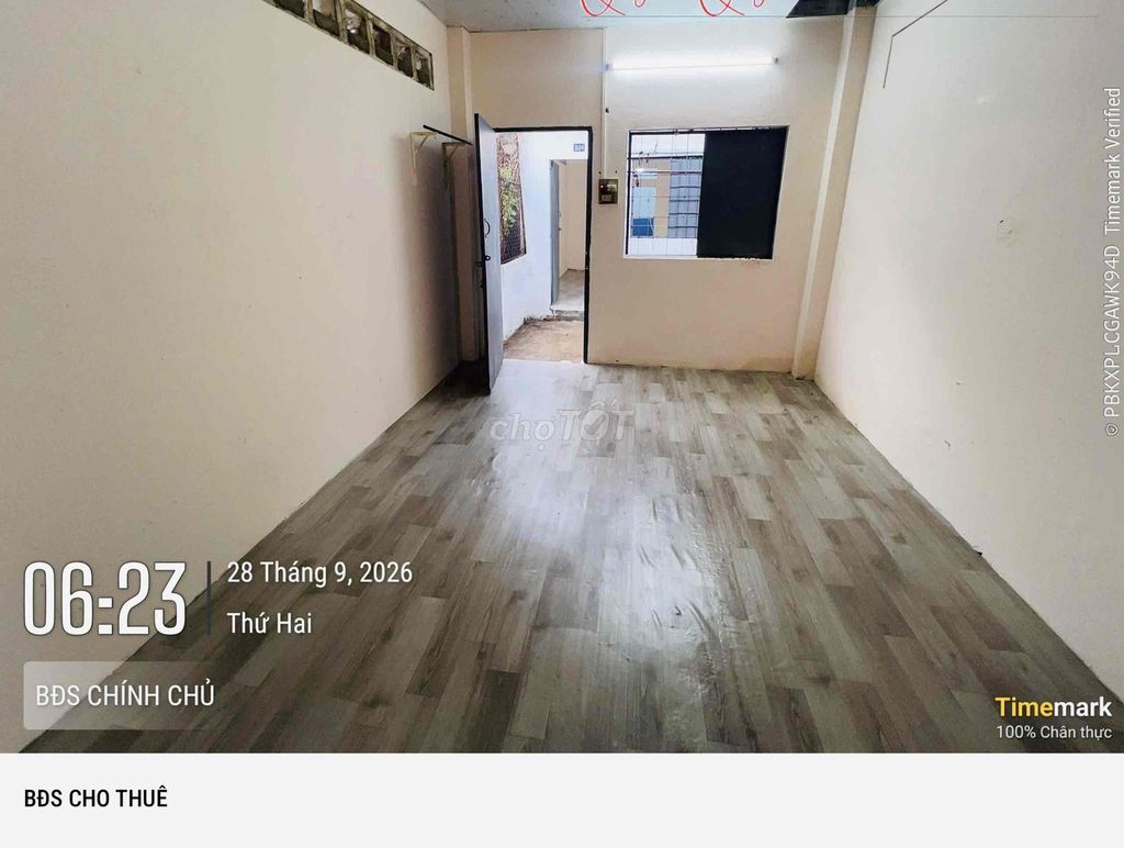 Move in. Right there.