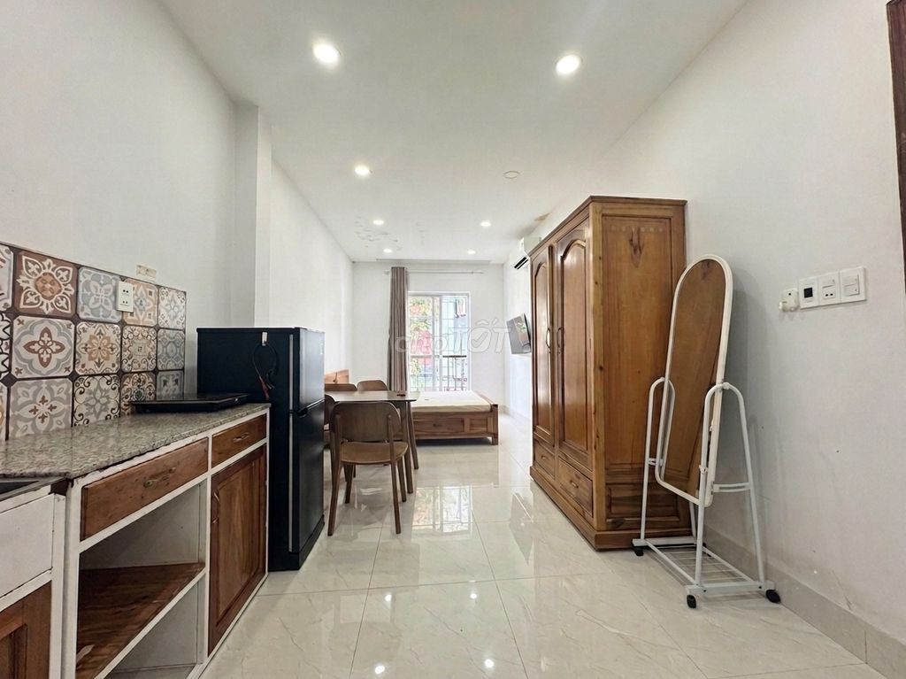 Very rare! - 30 meters-Full interior-near near the market - Mrs. C-E-C-E-E-N-E-E-E-N-E-E-E-E-E-N-E.