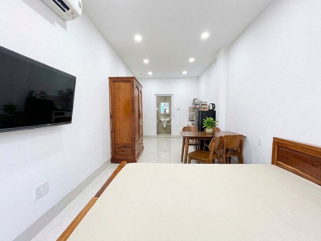 Very rare! - 30 meters-Full interior-near near the market - Mrs. C-E-C-E-E-N-E-E-E-N-E-E-E-E-E-N-E.
