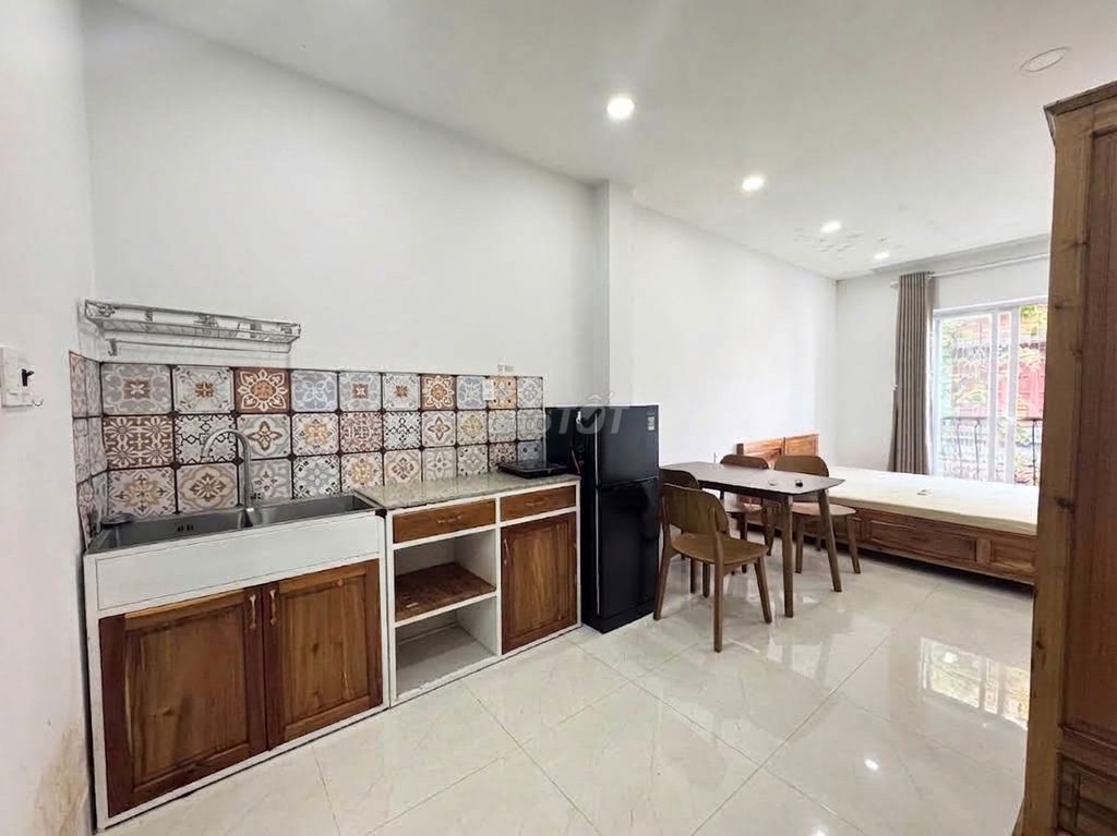 Very rare! - 30 meters-Full interior-near near the market - Mrs. C-E-C-E-E-N-E-E-E-N-E-E-E-E-E-N-E.