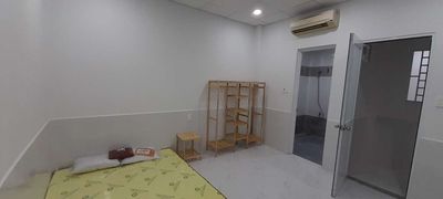 Phạm Văn Hai Market apartment - ground floor 25 meters 2 private toilet Full interior - 4 million and 5