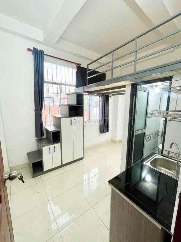 Cold Machine Room, Lê Văn Quới - Peace