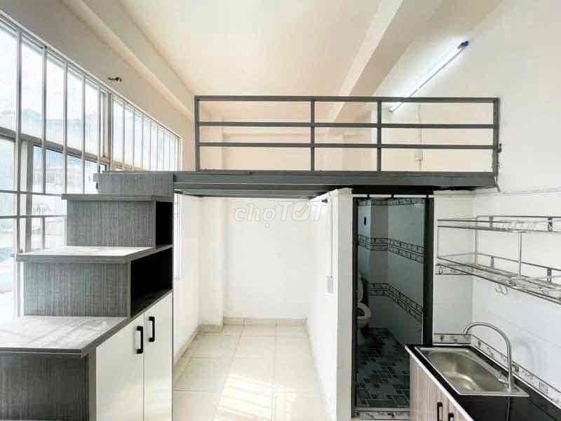 Cold Machine Room, Lê Văn Quới - Peace